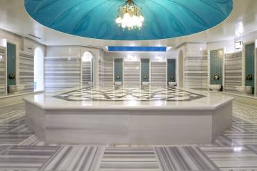 İzmir’de Geleneksel Türk Hamamı Deneyimi: Fes Spa Hamam’da Neler Var?